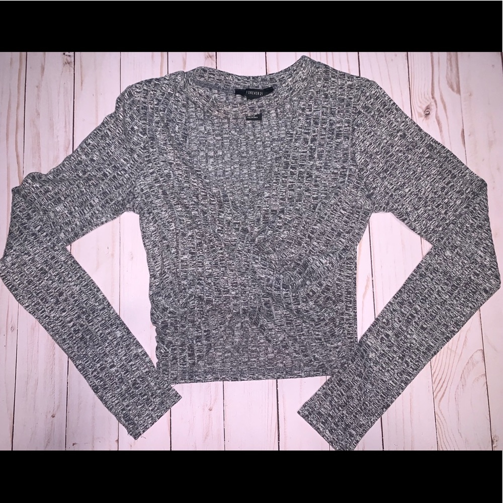 Forever 21 long sleeve V neck